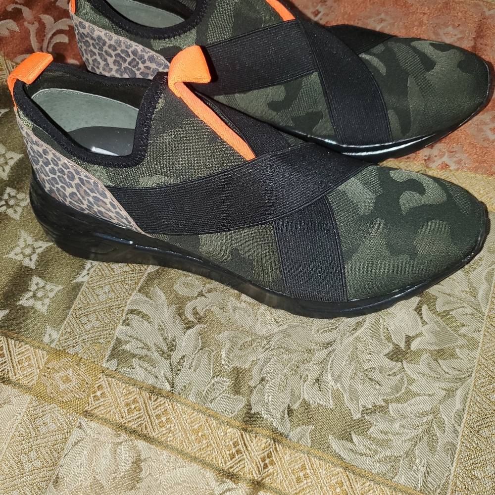 Steve Madden Cryme Sneaker